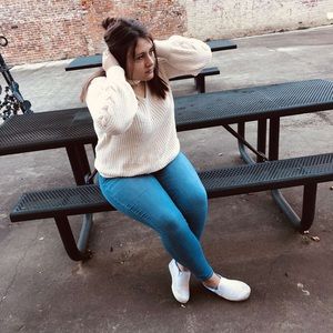 Meet your Posher, Lexi